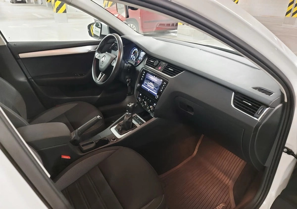 Skoda Octavia cena 53900 przebieg: 147500, rok produkcji 2020 z Poznań małe 191